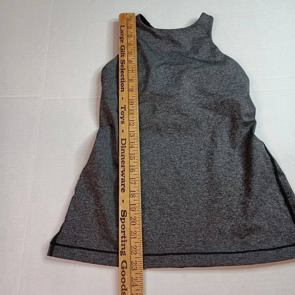 Lululemon Sports Bra Tank Top Women's 6‎ Basic Sleeveless Gray Solid Polyester